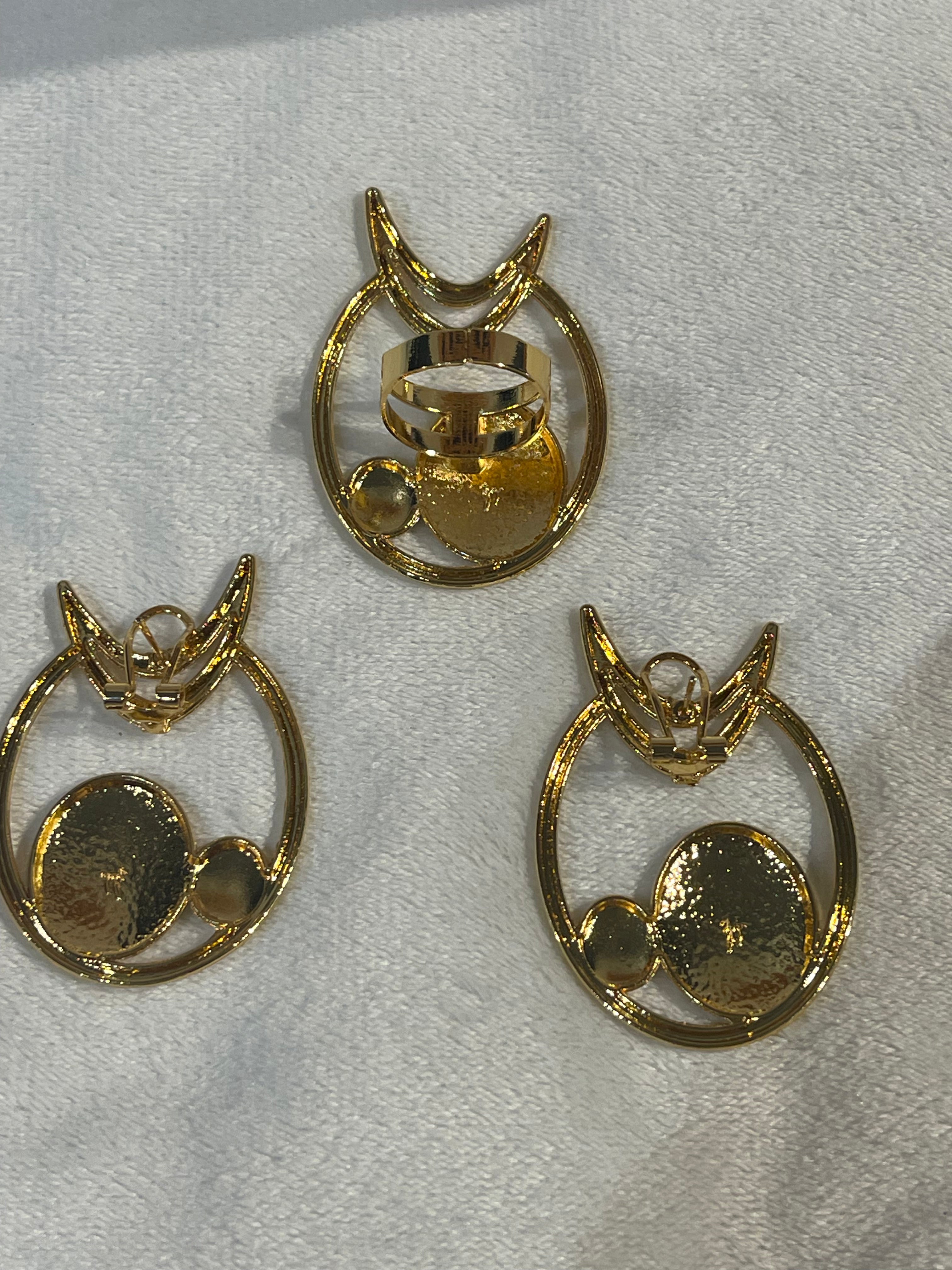 Earrings (Style N)
